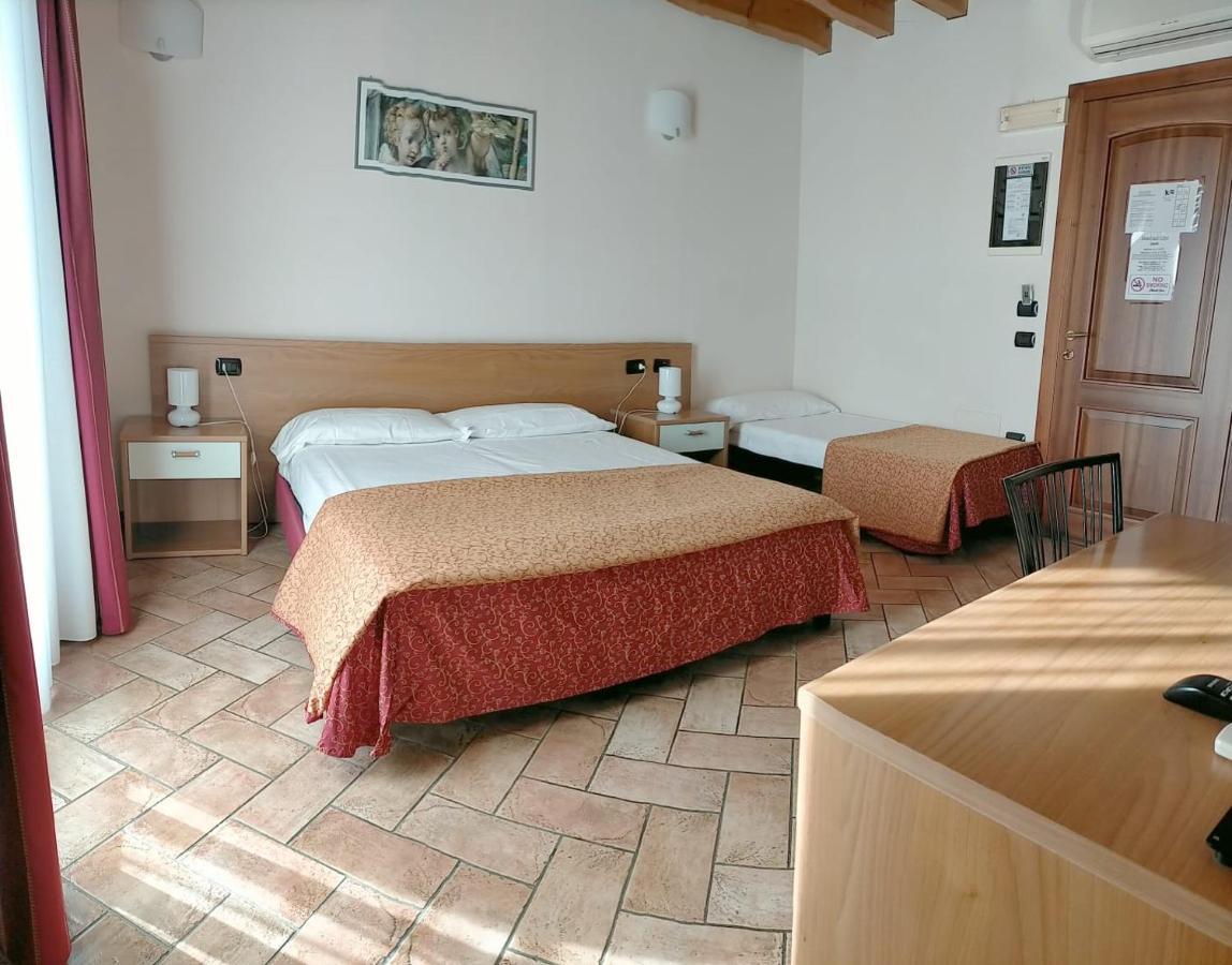 Hotel Agli Ulivi Valeggio sul Mincio Exteriér fotografie