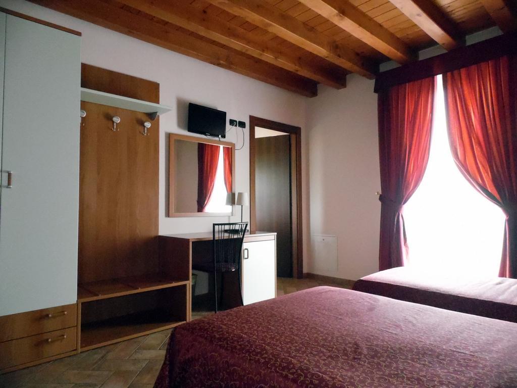 Hotel Agli Ulivi Valeggio sul Mincio Exteriér fotografie